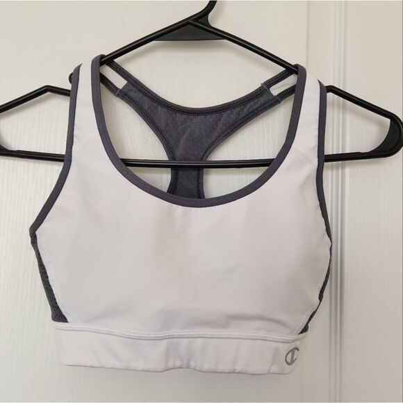 Champion Bra 11.5 inches across - Picture 1 of 2